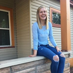 Meet your Posher, Michaela